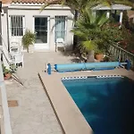 Vakantiehuis Haus Mit Pool Und Meerblick *