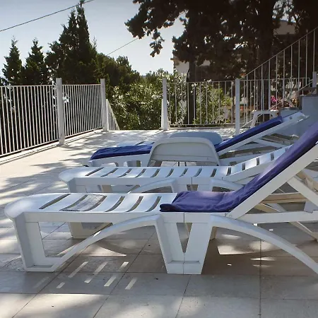 Haus Mit Pool Und Meerblick Dom wakacyjny