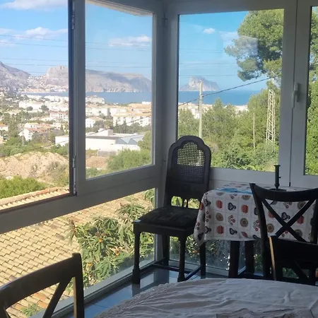 Haus Mit Pool Und Meerblick