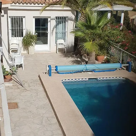 Hébergement de vacances Haus Mit Pool Und Meerblick *